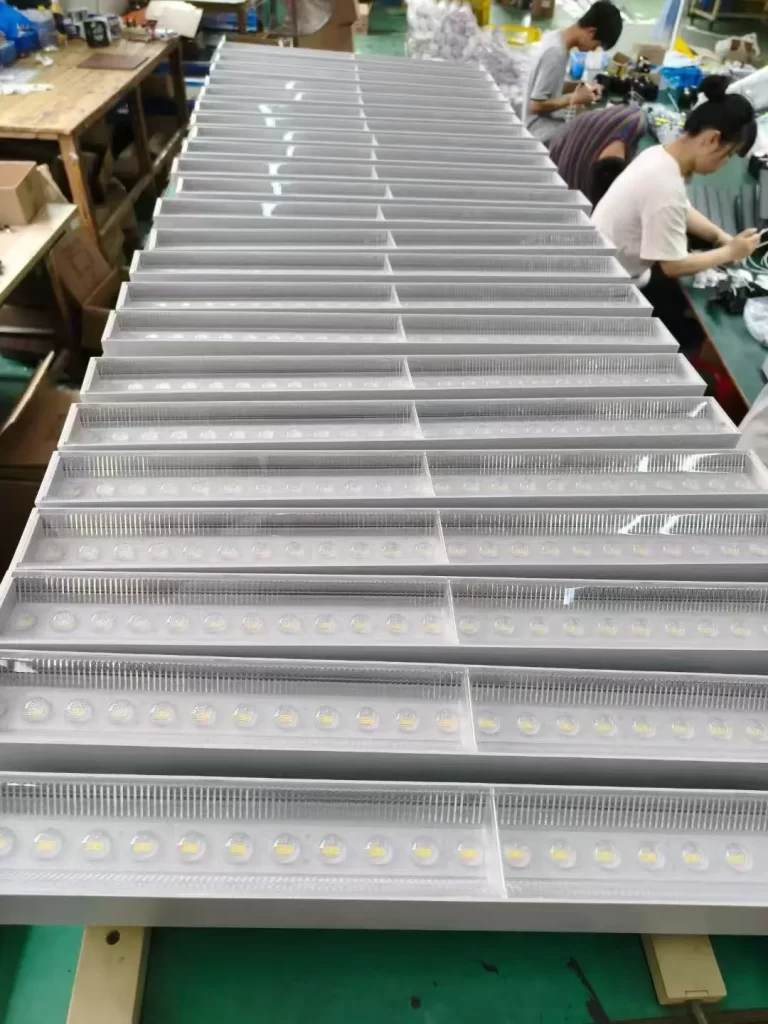 GP-62-60 linear track light in factory production assembly process with LED modules and housing